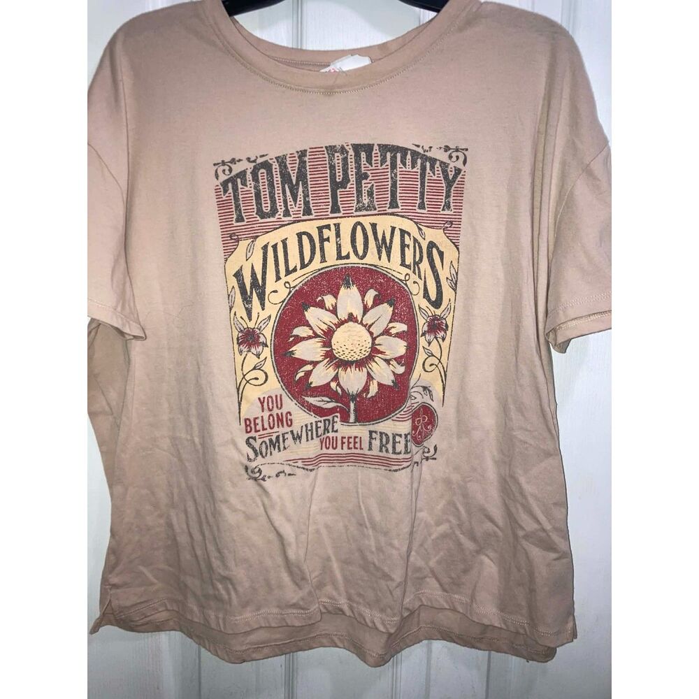 Women's Large Tom Petty and the Heartbreakers Rock Band Shirt